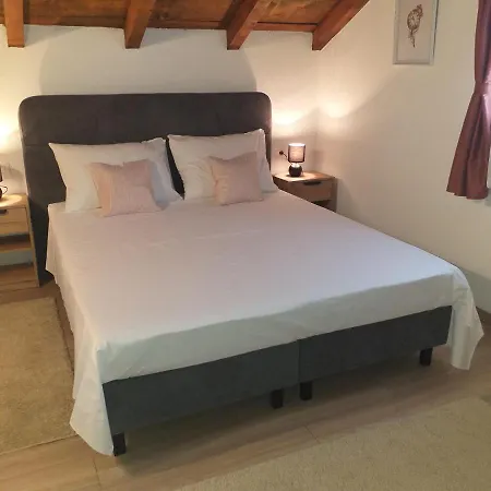 Apartman Nika *